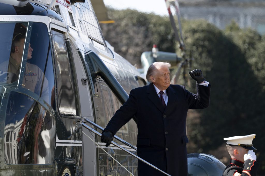 Trump avertizat că atacurile pe Iran i-ar consolida puterea regimului