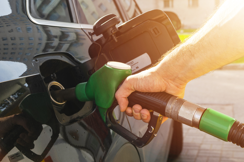 Prețuri carburanți: expert avertizează asupra unor creșteri galopante