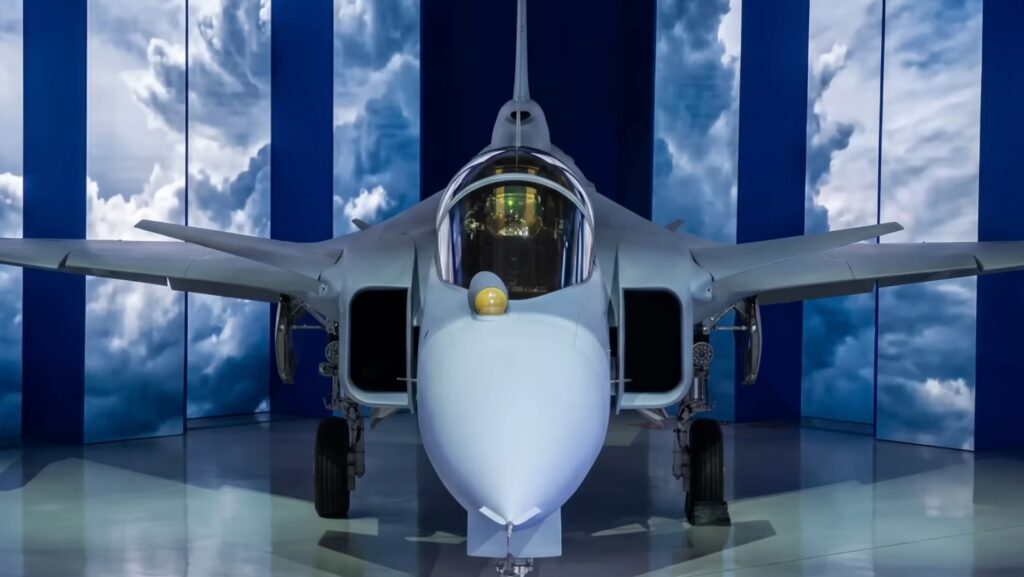 Brazilia dezvăluie primul avion de luptă supersonic fabricat local, în parteneriat cu Saab