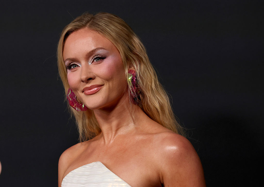 Zara Larsson, vedeta internetului cu „Lush Life”, vine la UNTOLD 2026 în România