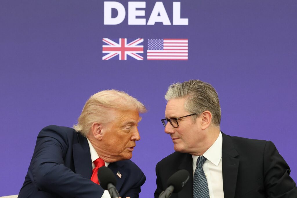 Trump: Portavioane britanice, „jucării” scumpe
