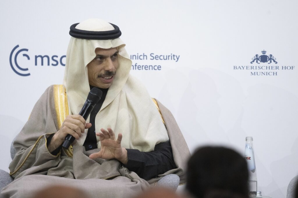 Miniștri de externe din Egipt, Turcia, Arabia Saudită și Pakistan se întâlnesc la Islamabad