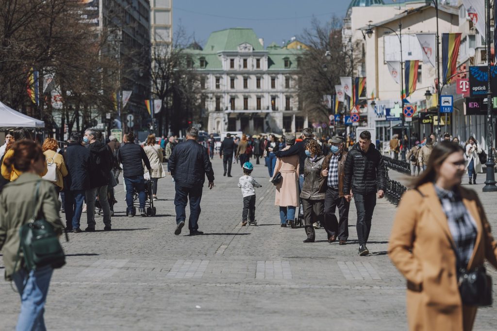 Zeci de posturi scoase la concurs în spitalele și instituțiile din Iași