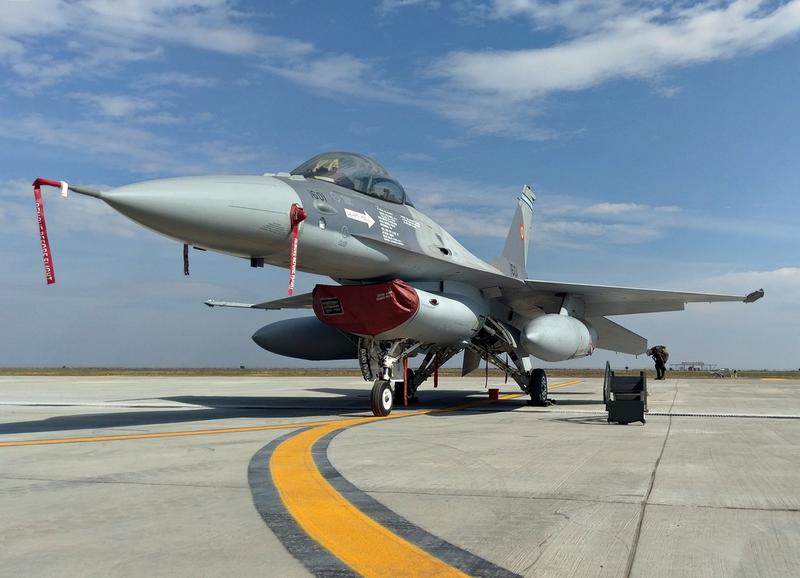 România ar putea doborî drone ieftine cu rachete noi, testate deja în Belgia pe avioane F-16