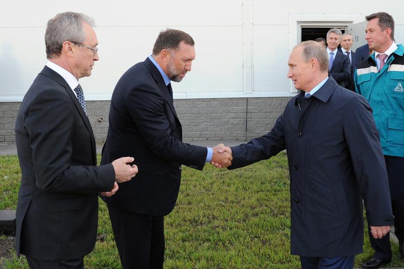 Miliardar rus: Devalorizarea rublei, soluție pentru criza economică din Rusia
