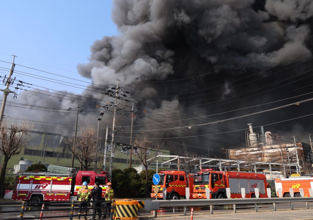Incendiu devastator în Coreea de Sud: 14 morți și 60 răniți într-o fabrică auto