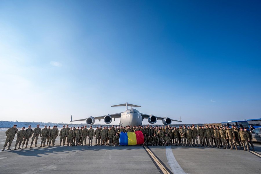 Toți cei 117 militari români din Irak s-au întors în România