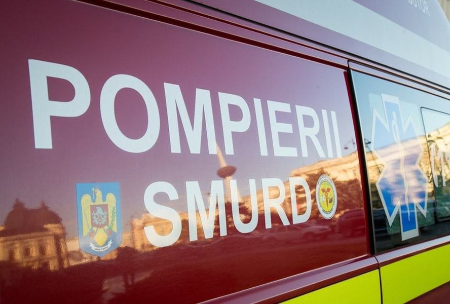 Copil de 5 ani cade de la etajul 8 în Sectorul 2; Poliția și medicii intervين