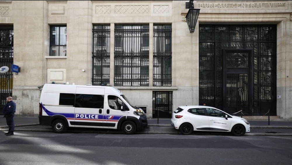Atentat terorist dejucat la Paris: Tânăr reținut pentru 600 de euro