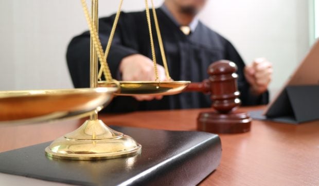 Moștenitoarea a 642.000 de euro provoacă Germania în instanță pentru ajutor de șomaj