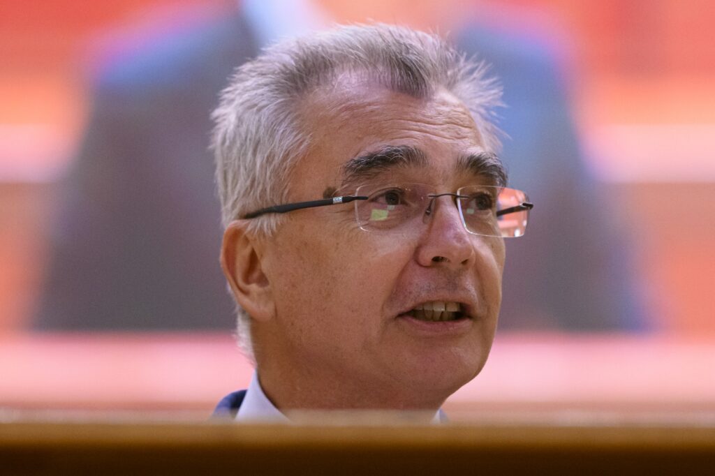 Coaliția PSD-PNL-USR-UDMR abandonează scutirea CASS pentru mamele în concediu pentru creșterea copiilor, spune Petrișor Peiu