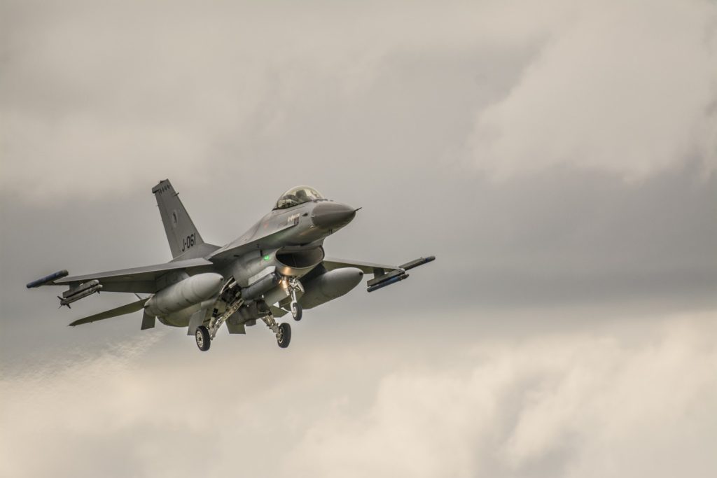 Grecia cumpără sistem de apărare aeriană și modernizează 38 de avioane F-16
