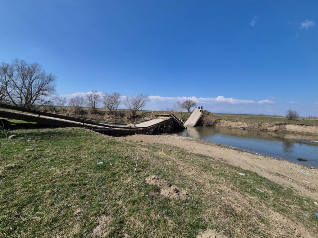 Podul din județul Covasna s-a prăbușit