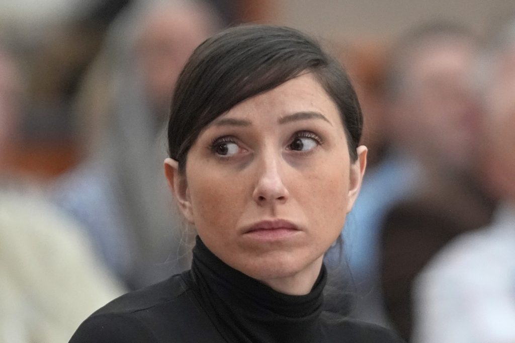 Mamă șocantă în SUA: autoarea unei cărți despre doliu, condamnată pentru uciderea soțului