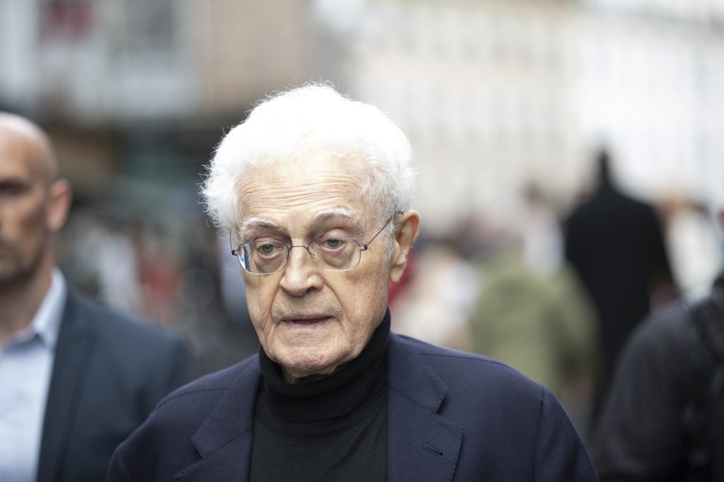 Lionel Jospin, fost premier francez, moare la 88 de ani
