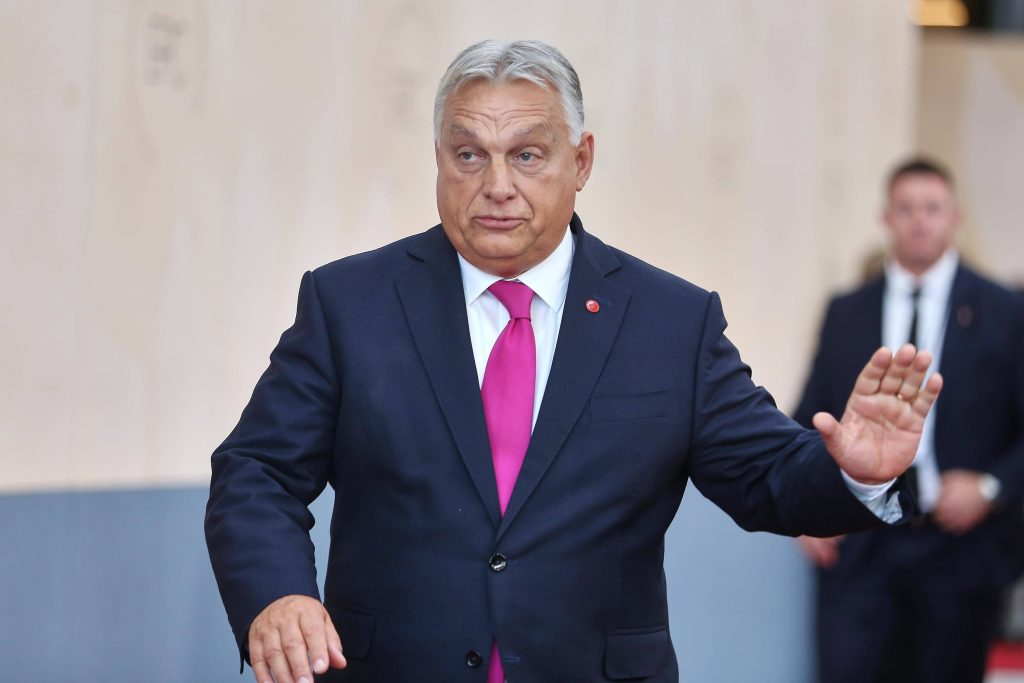 Regimul lui Orbán: afaceriști apropiați câștigă zeci de miliarde din bani publici
