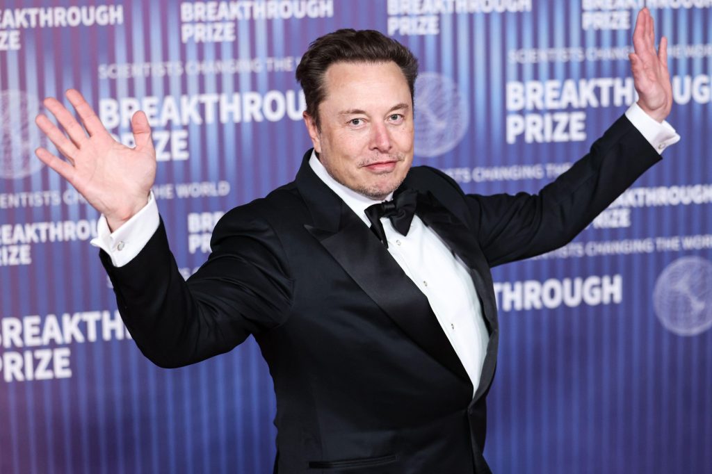 Musk îi atacă pe procurorii din Paris în cazul scandalului Grok și X