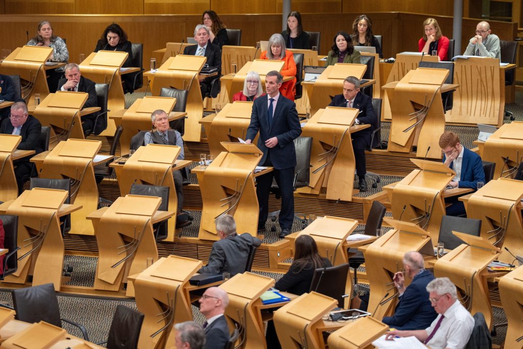 Scoția: Parlamentul respinge legea eutanasiei asistate pentru bolnavii în stadiu terminal