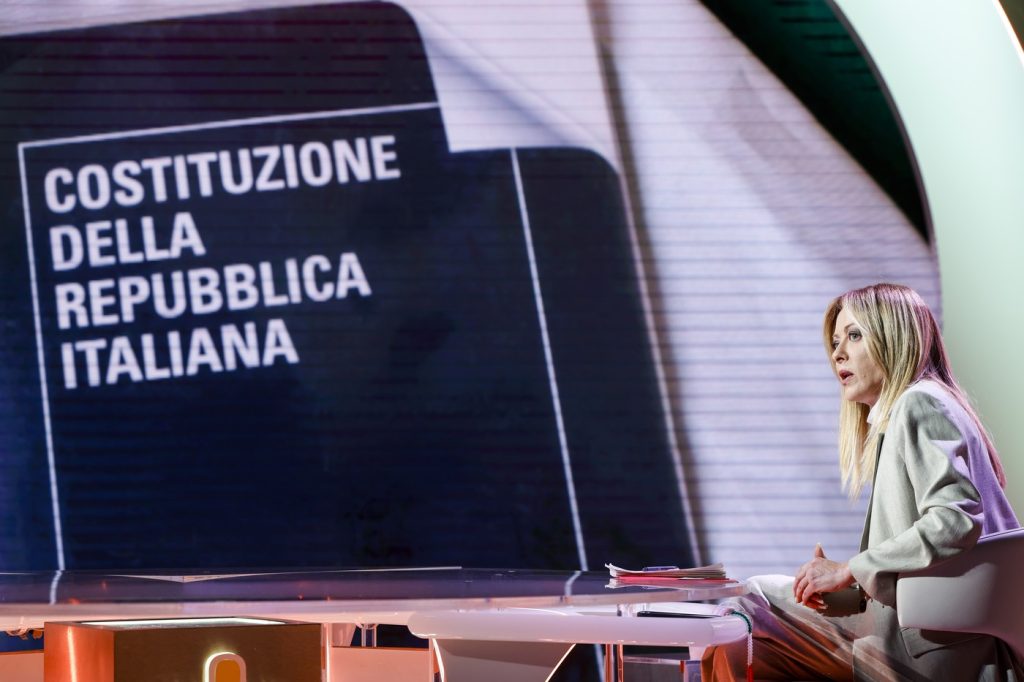 Italia schimbă Constituția: separarea carierei judecătorilor și procurorilor.