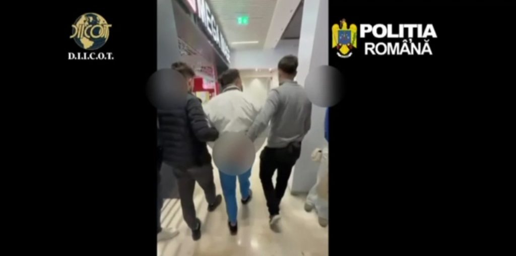 Câștigul lunar al proxeneților: bani din exploatarea unei femei bătute