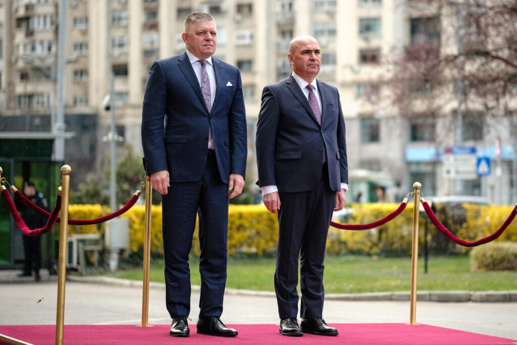 Fico cere sprijin militar României și Slovaciei în domeniul energetic