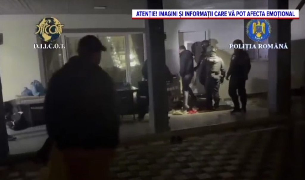 Cluj: Doi indivizi arestați pentru drogarea și prostituirea tinerelor
