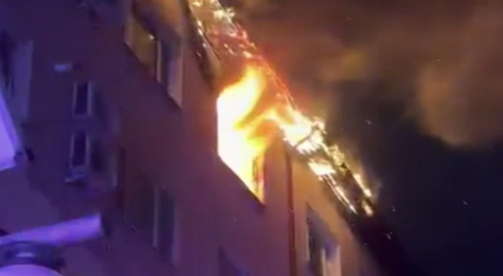 Incendiu fatal la Bacău: femeie moare într-un incendiu pe care o provocase