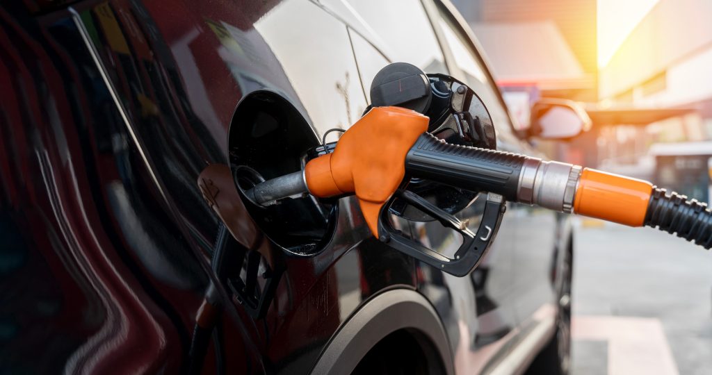 Preţul motorinei rămâne mare în 2024 chiar dacă războiul din Iran se încheie