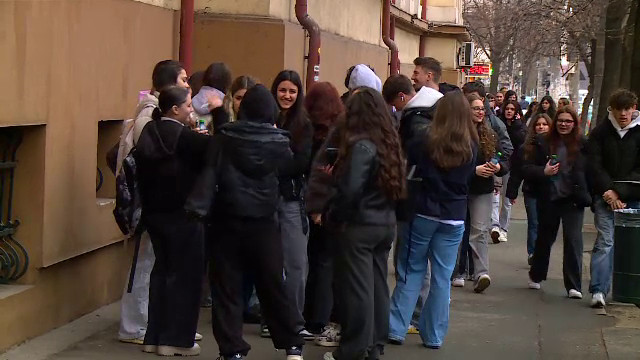 Elevă: Am aflat de subiecte pe TikTok, cu o zi înainte de simulare!