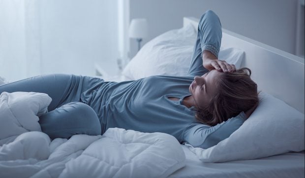 Trezirea cu creierul adormit: ce se întâmplă după o noapte fără somn