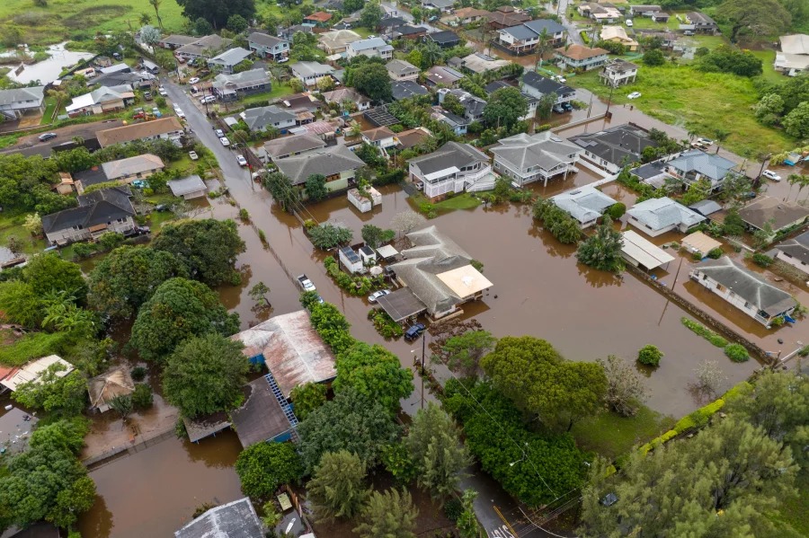Alertă în Hawaii: 5.500 de oameni evacuați urgent lângă barajul vechi de 120 de ani