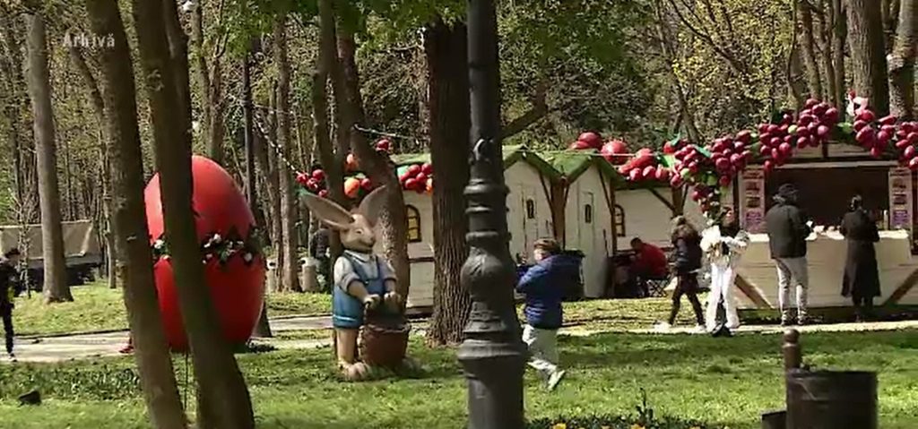 Târgul de Paște de la Craiova se deschide: „Poveștile cu zâne” este tema din acest an