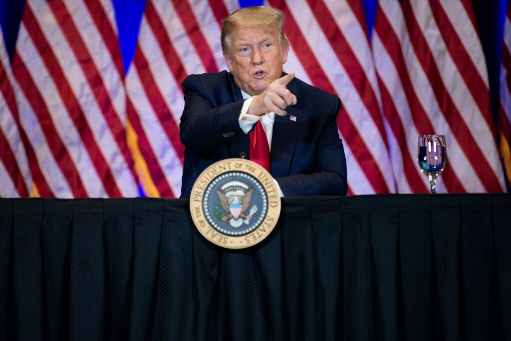 Videoclipuri virale pro-război, în stil TikTok, promovate de Trump: realitate și jocuri video amestecate