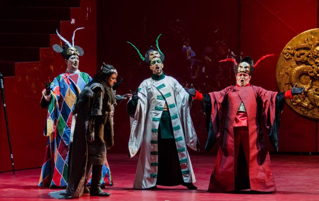 Turandot” aprinde Opera Națională București cu foc, mister și sacrificiu