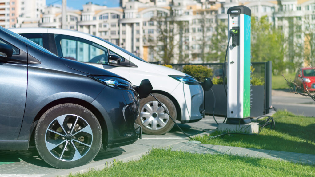 Marile mărci auto dau înapoi: electricizarea eșuează?