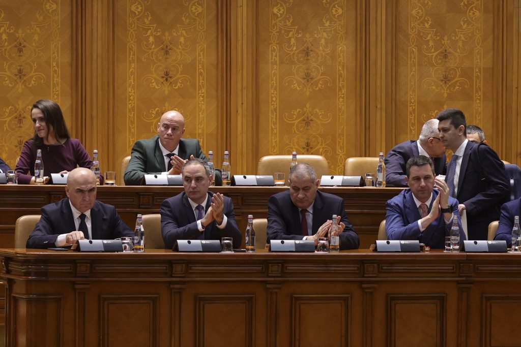 România aprobă cel mai târziu buget din ultimii 20 de ani, depășind criza din 2009