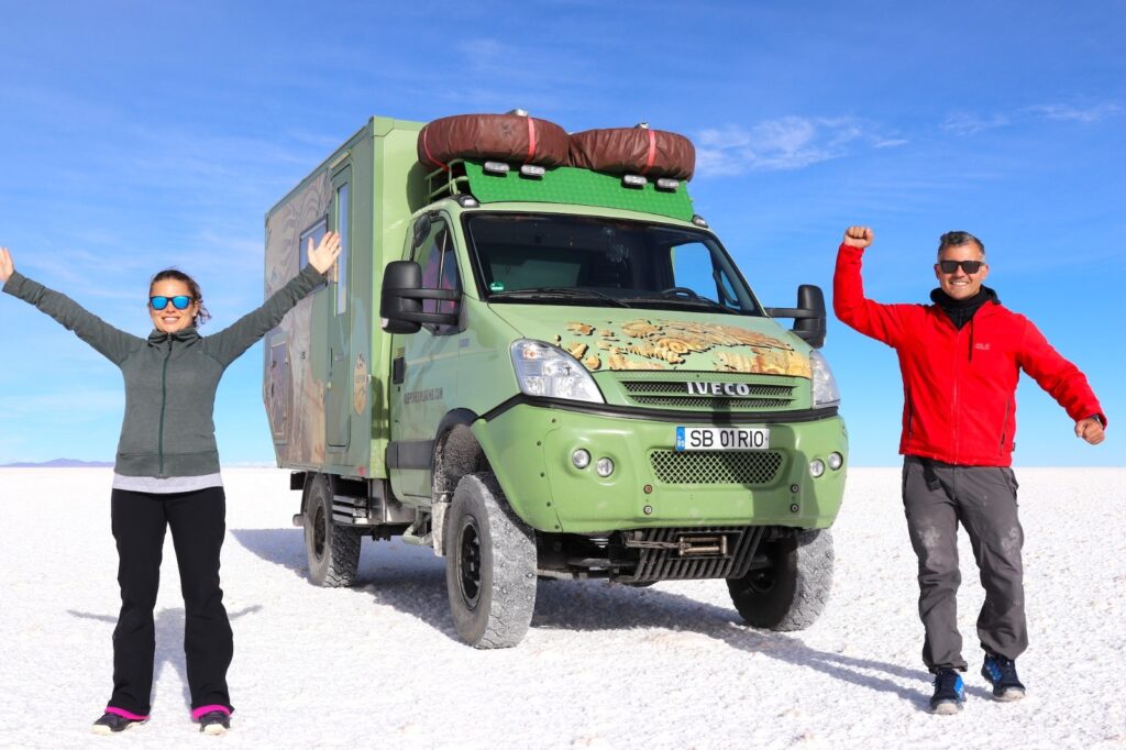 Viața într-un camion: o sibiană își părăsește Dubaiul pentru un an de aventură