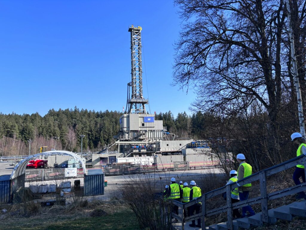 Oficiali români și industriași vizitează Germania pentru tehnologie energetică inovatoare