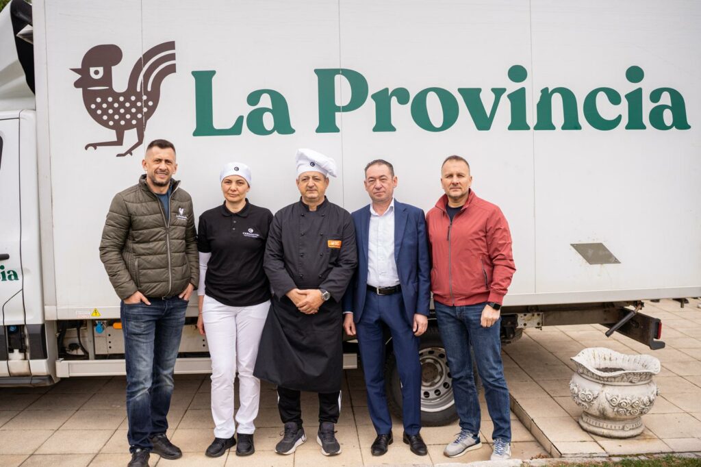 Sute de copii ajutați prin campania Fundației Carmistin de Ziua Meselor Școlare