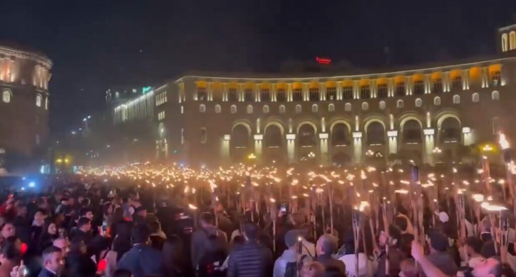 Armenia comemorează 111 ani de la genocidul armean, în umbra tensiunilor cu Turcia