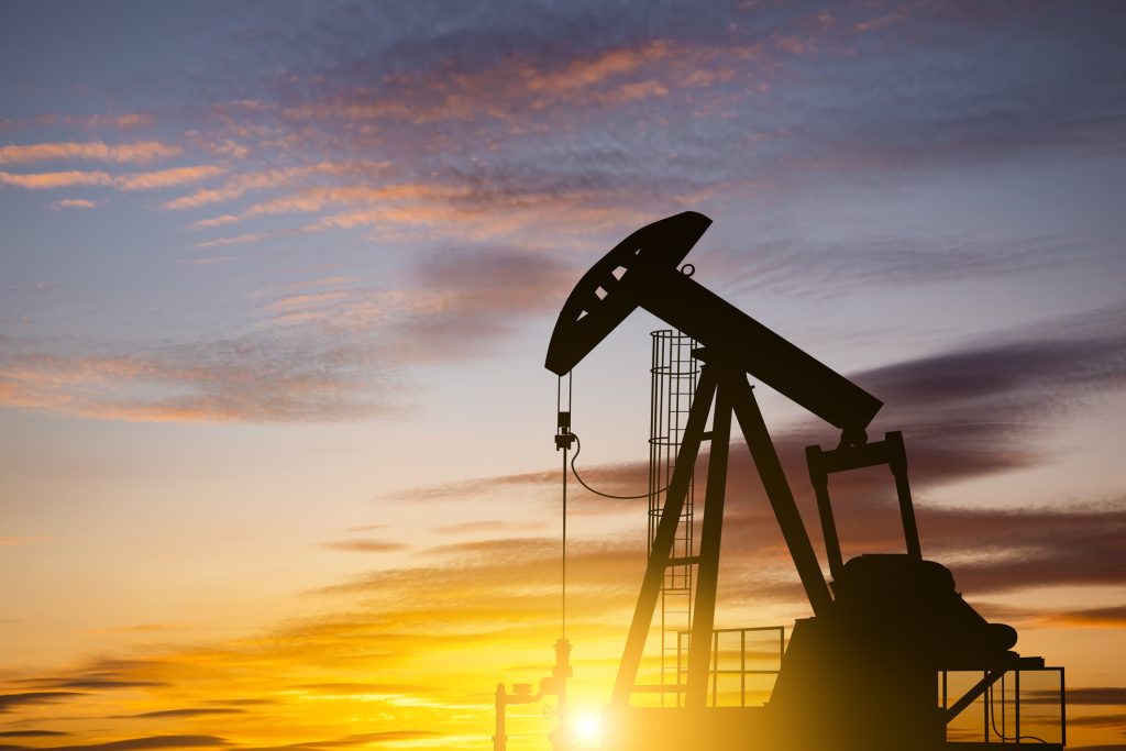 Prețul petrolului scade după anunțul lui Trump privind armistițiul cu Iranul