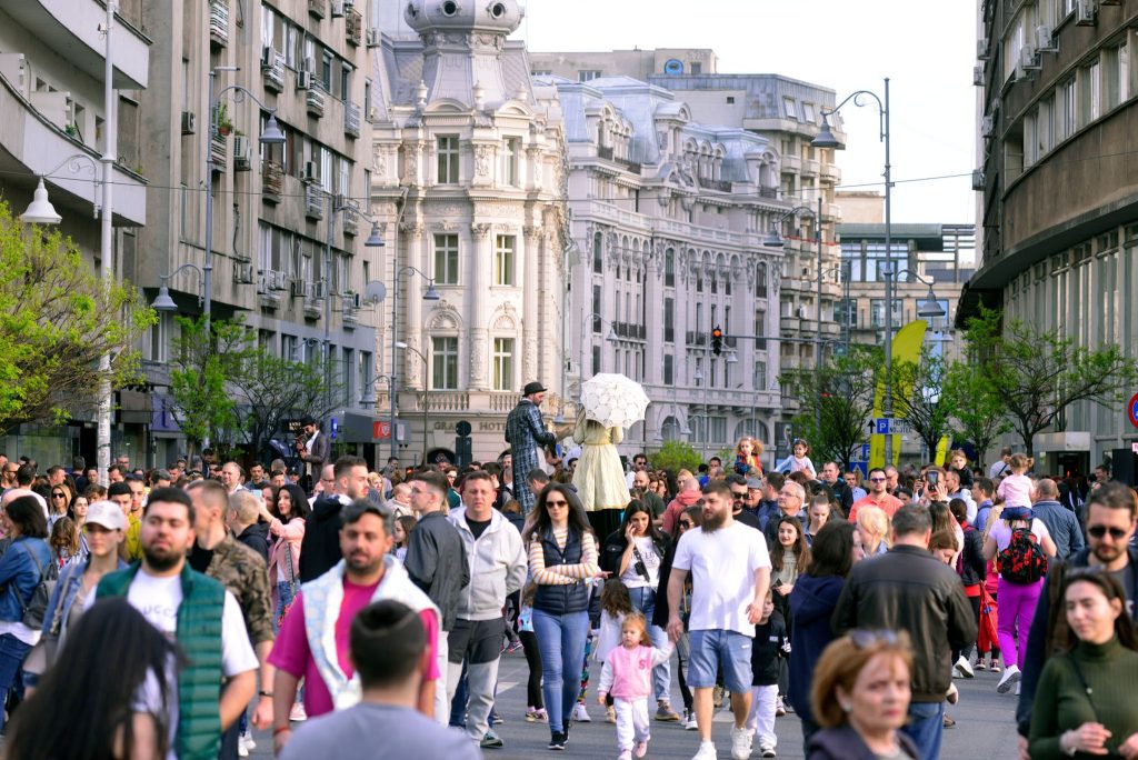 Bucureștiul se închide pentru mașini: Calea Victoriei și Strada Brezoianu devin pietonale