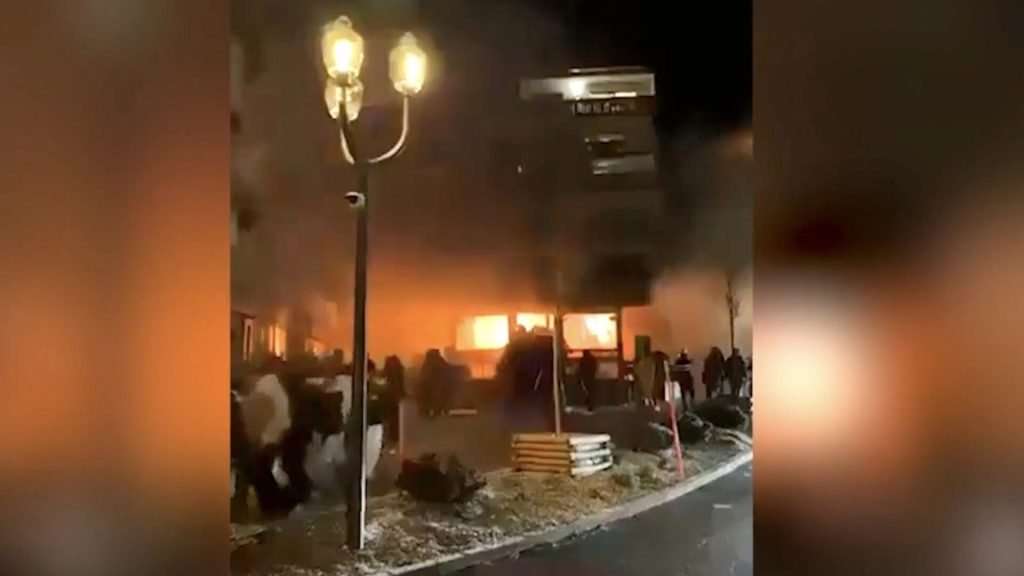 Italieni răniți în incendiul dintr-un bar elvețian: familii lovite de facturi medicale