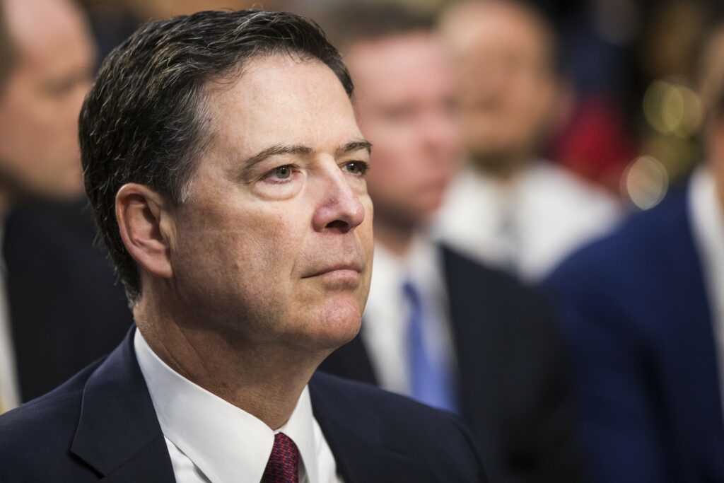Justiția reîncarcă dosarul împotriva lui James Comey, fost director FBI