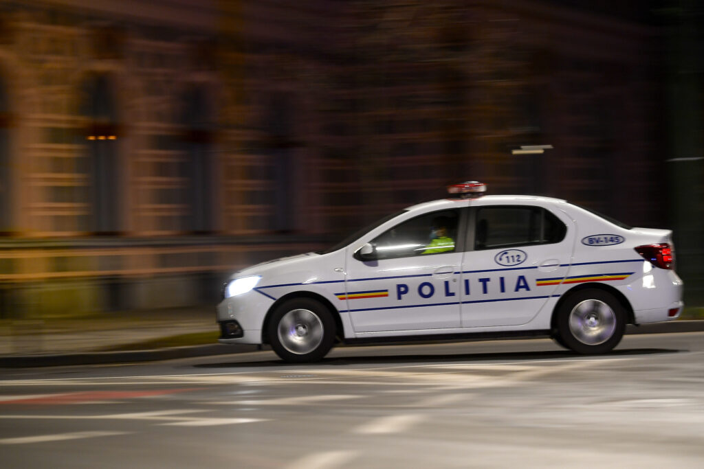 Bărbat împușcat mortal după ce a atacat polițiști în Neamț cu arma