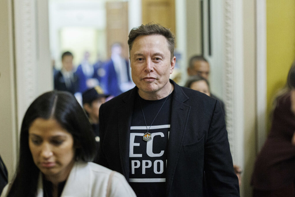 Elon Musk, chemat în anchetă în Franța pentru conținut ilegal pe X