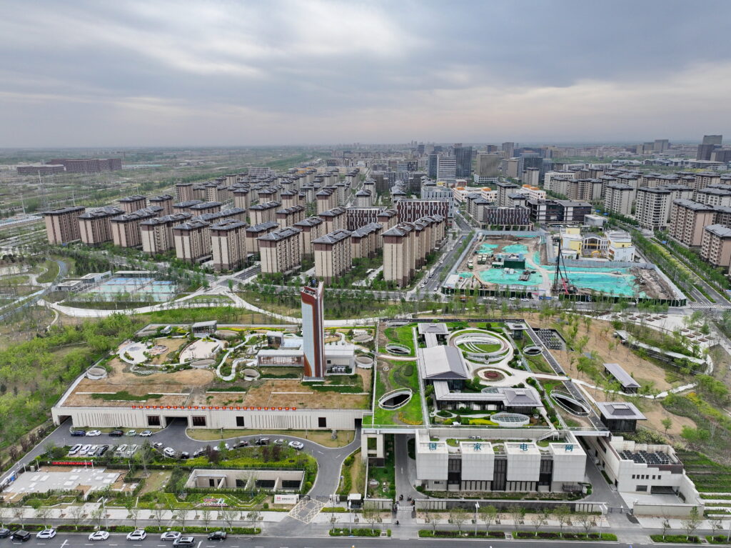 China își construiește „fortăreața energetică” și reduce dependența de petrol