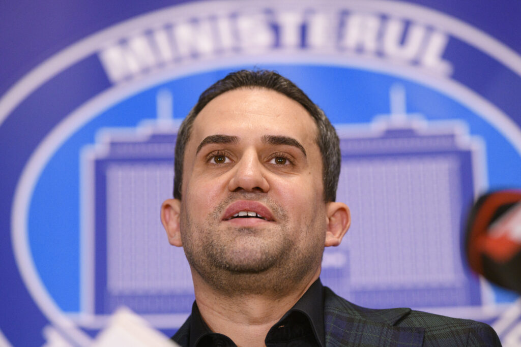 Fostul ministru: „Nu pierdem bani din PNRR pentru autostrăzi, dar lucrările ar putea întârzia” devine Fostul ministru: bani din PNRR pentru autostrăzi nu se pierd, dar pot fi întârzieri