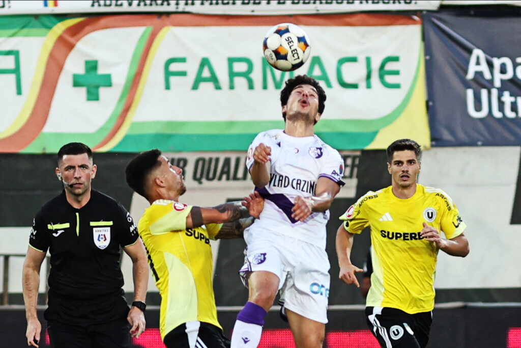 FC Argeș și U Cluj se luptă în prima semifinală a Cupei României