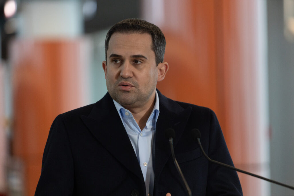 Șerban: TAROM nu va fi închis, spune fostul ministru al Transporturilor